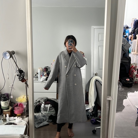 Aritzia babaton Leone virgin wool coat size small - Picture 4 of 8